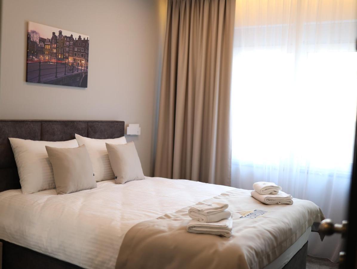 Templum Apartments - Slavija Square Belgrade Room photo